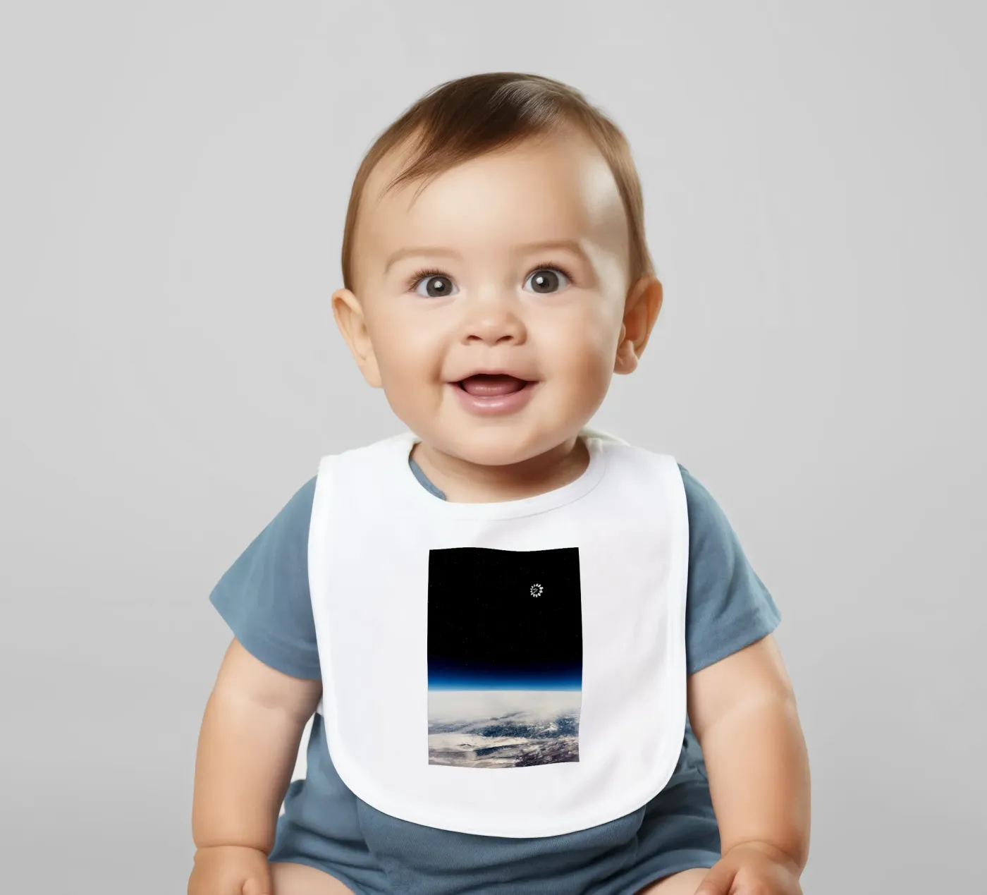 Interstellar 05 baby bib by nabakumov