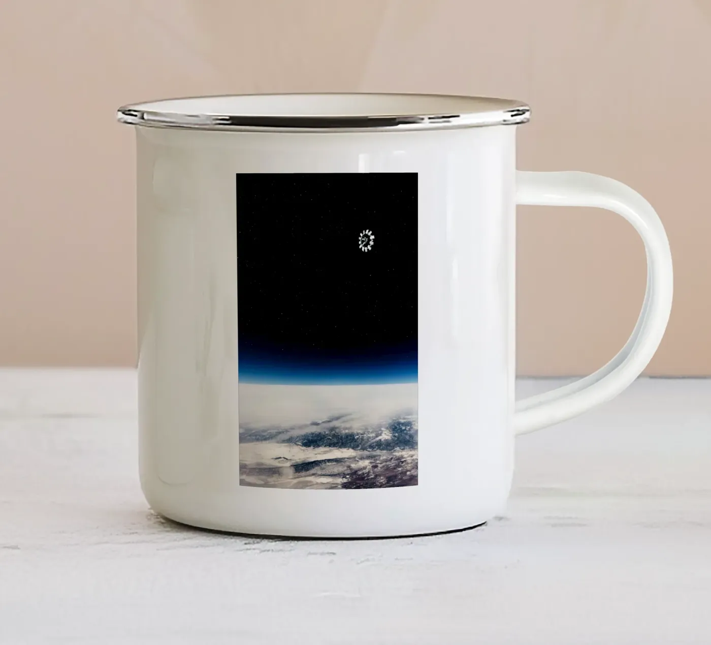 Interstellar 05 emaille mok van nabakumov