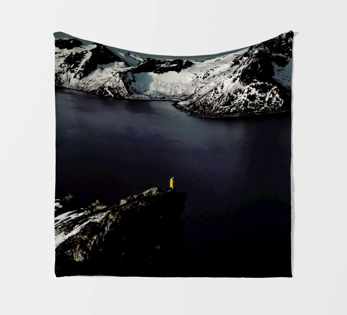 Diving Point Fleecedecke von EyeEm Mobile GmbH