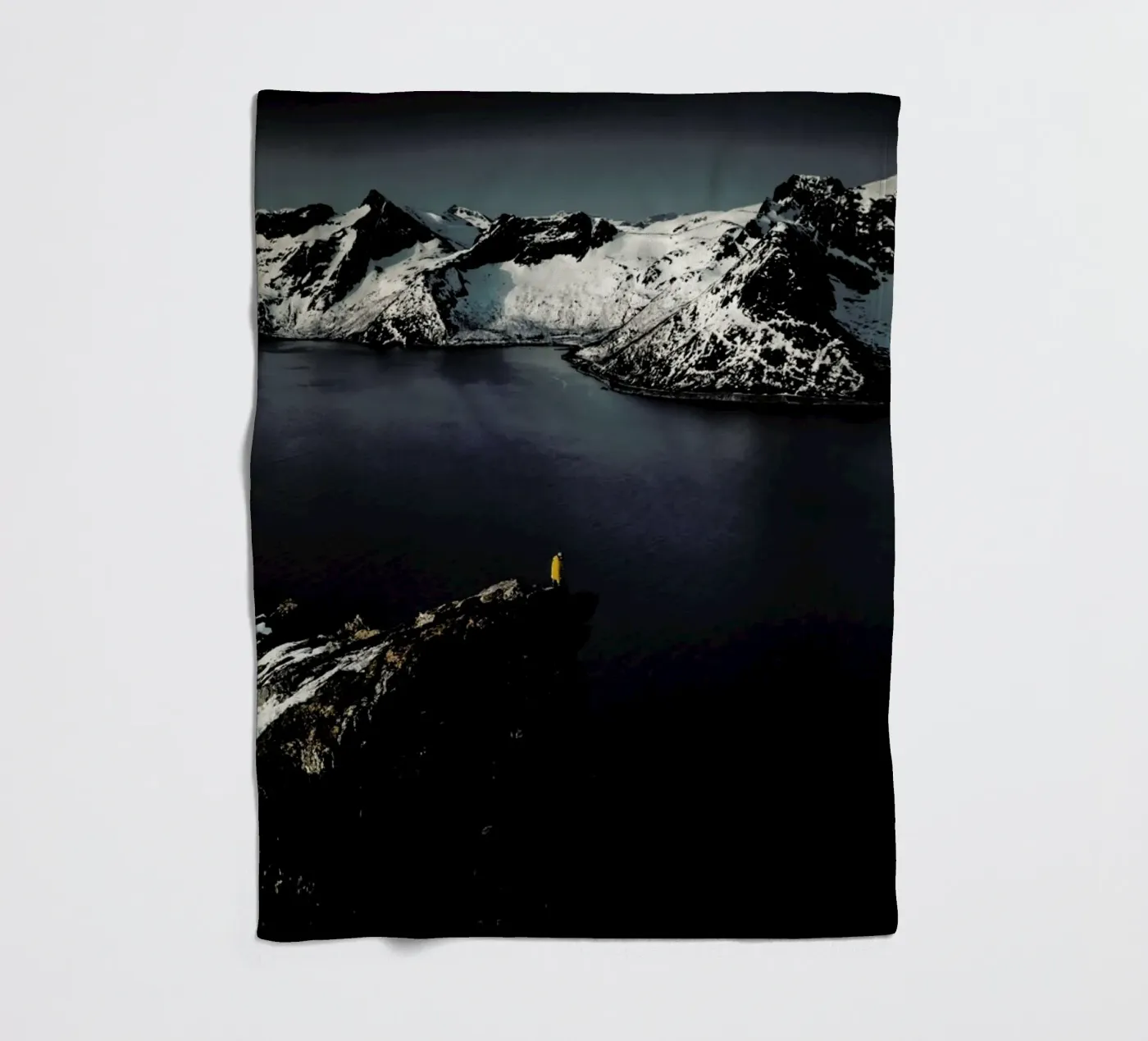 Diving Point Fleecedecke von EyeEm Mobile GmbH