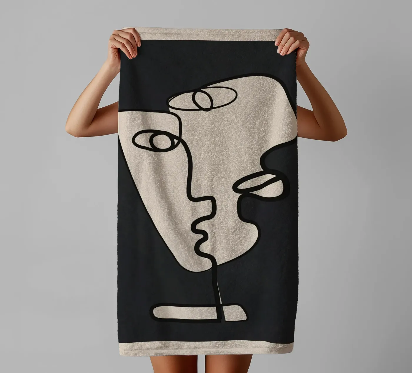 Interwoven Faces 1 badhanddoek van Nadjaa