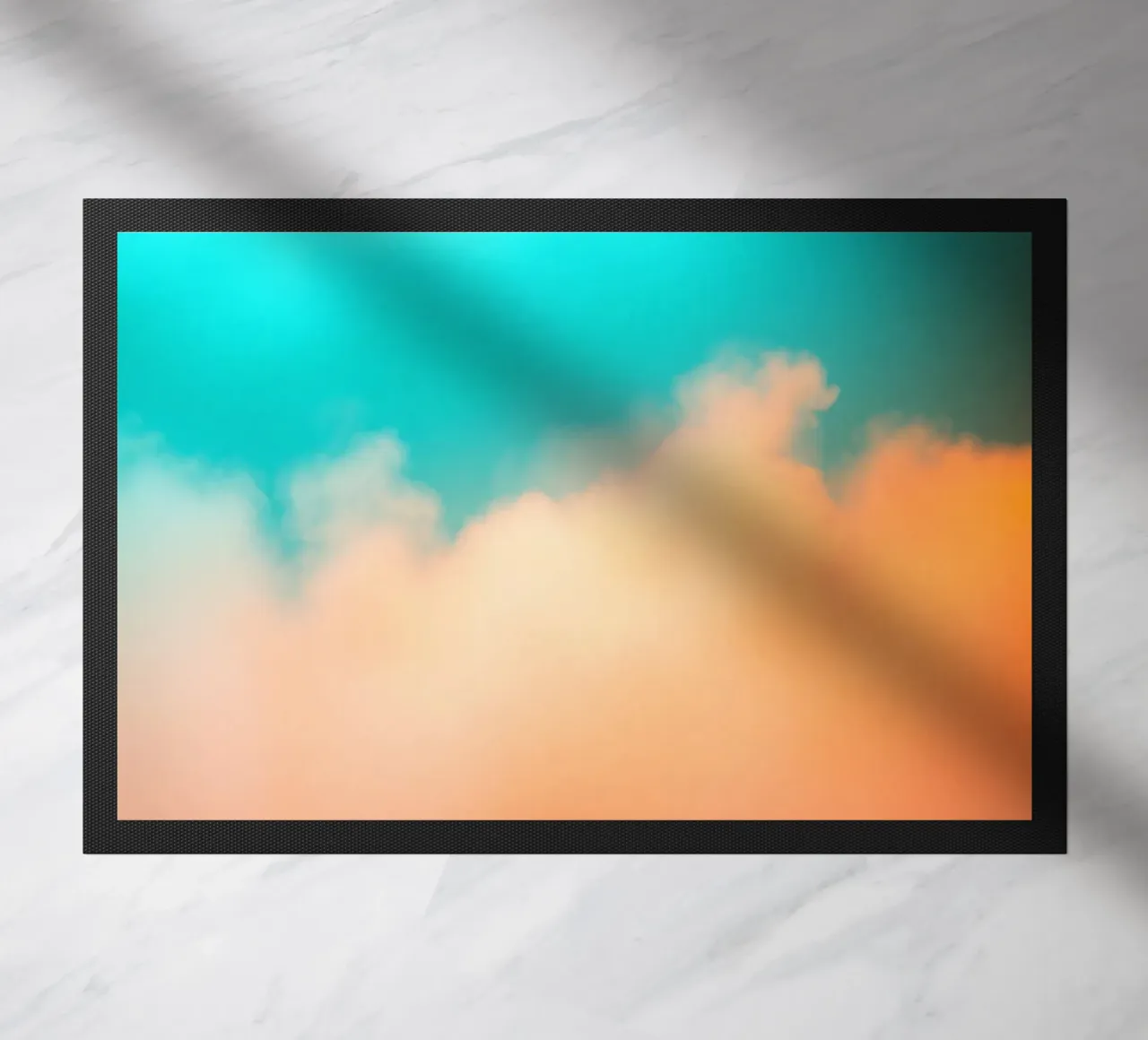 Nuvole colorate si fondono in un cielo tranquillo durante il tramonto zerbino da DesignDoodle