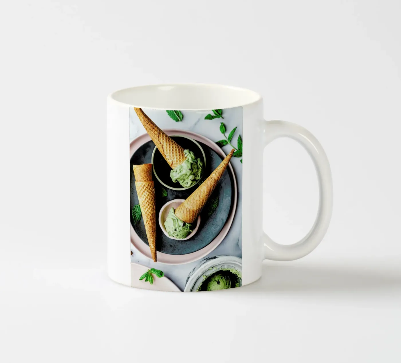 Minz Eis Keramik Tasse von Eat this