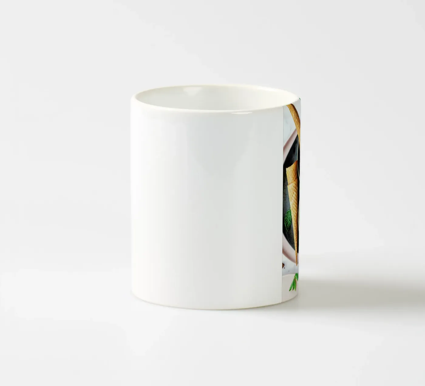 Minz Eis Keramik Tasse von Eat this