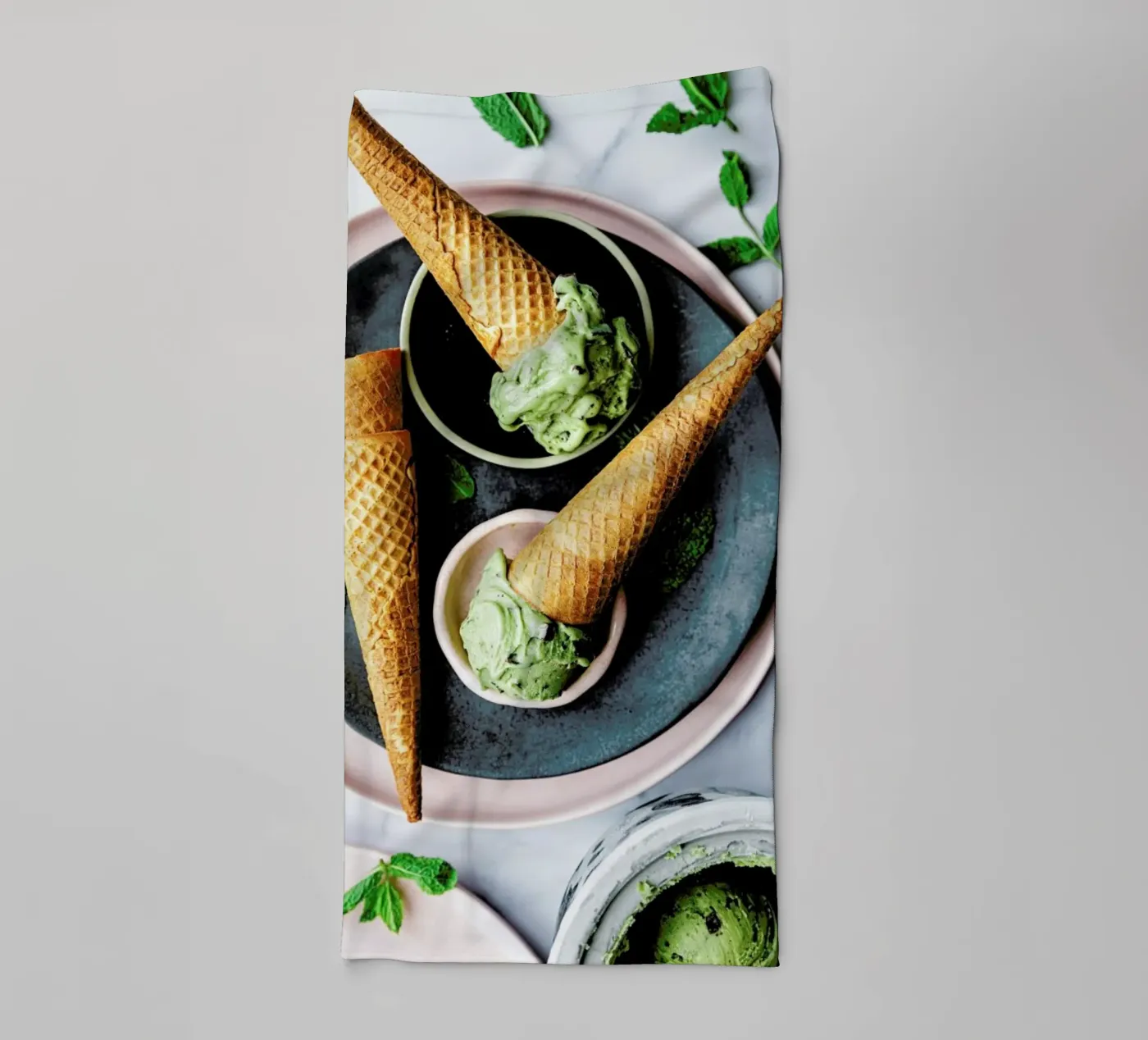 Minz Eis badhanddoek van Eat this