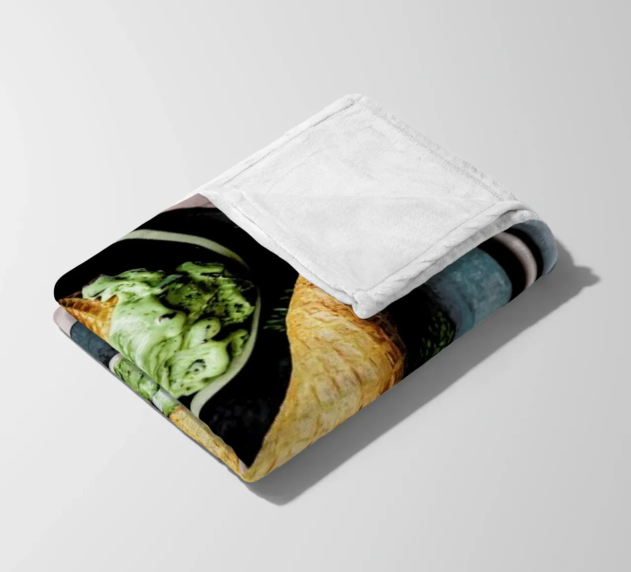 Minz Eis fleece blanket by Eat this