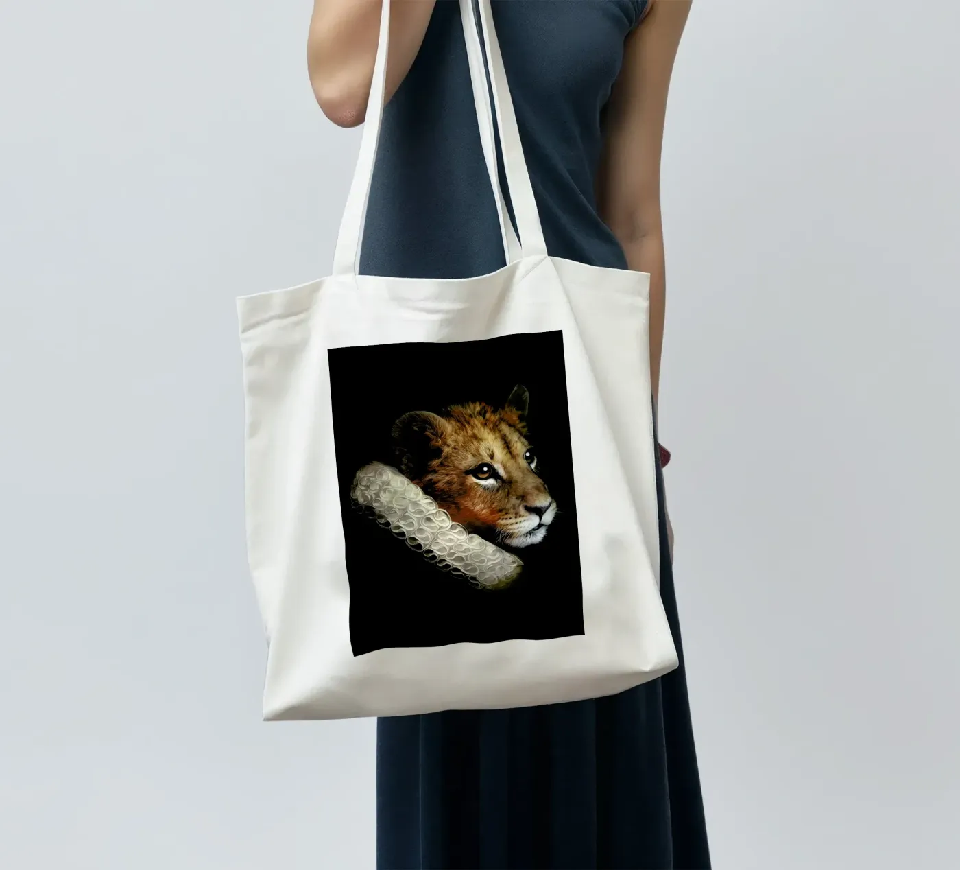 Nova borsa in juta da Tein Lucasson