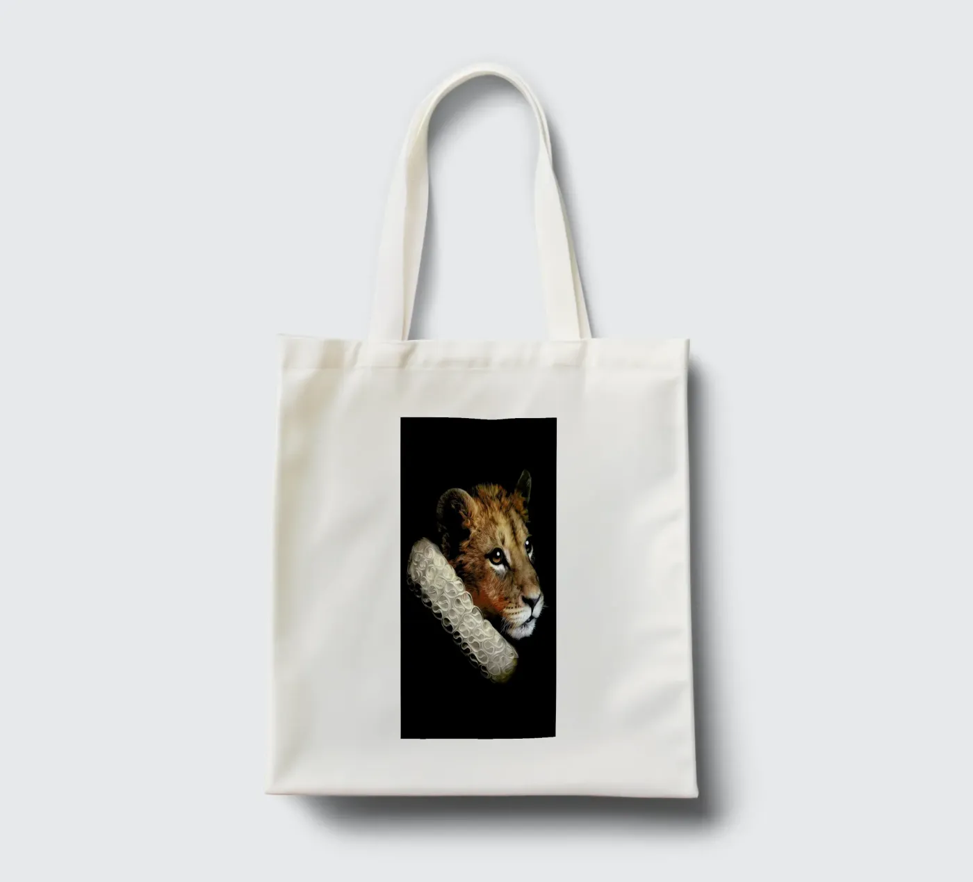 Nova borsa in juta da Tein Lucasson