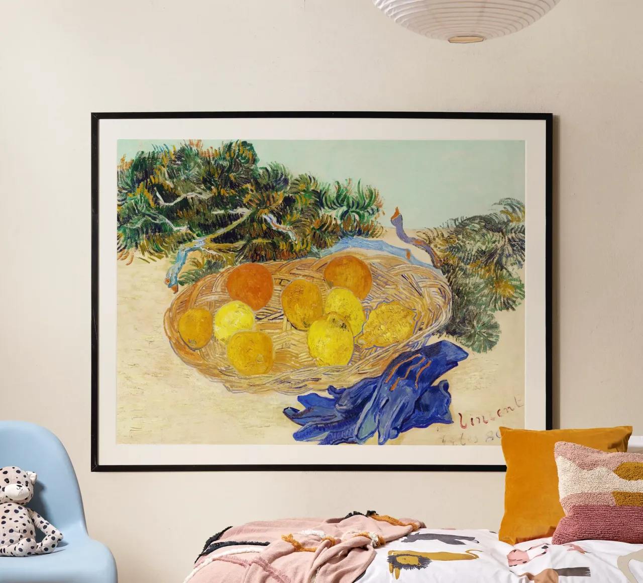 Vincent van Gogh Natura morta di arance e limoni con blu poster con telaio in plastica da Van Gogh Prints