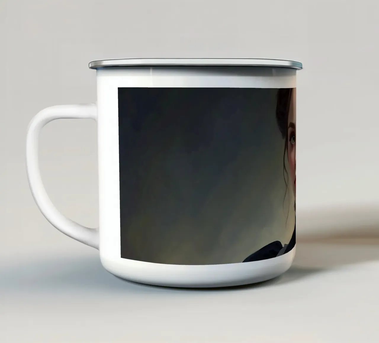 giovane donna in abito storico con acconciatura elegante tazza in smalto da DesignDoodle