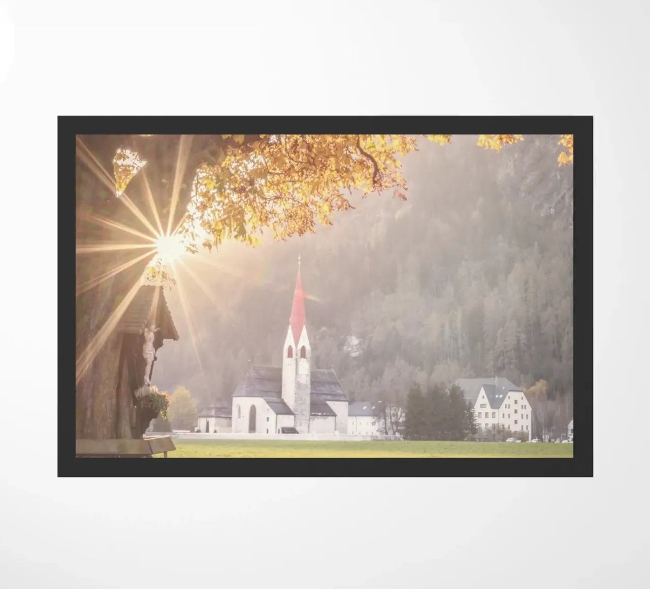 Luce dorata e silenzio Cappella d'autunno in Alto Adige zerbino da Dagmar Pels