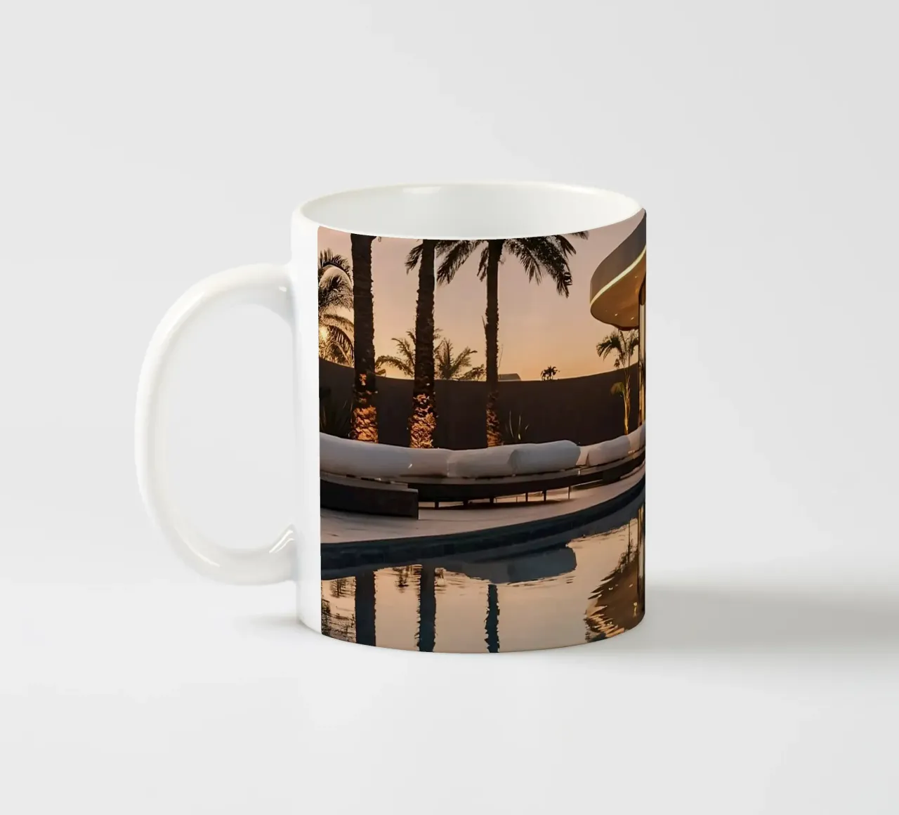 Moderna villa di lusso con splendido riflesso del tramonto tazza in ceramica da DesignDoodle
