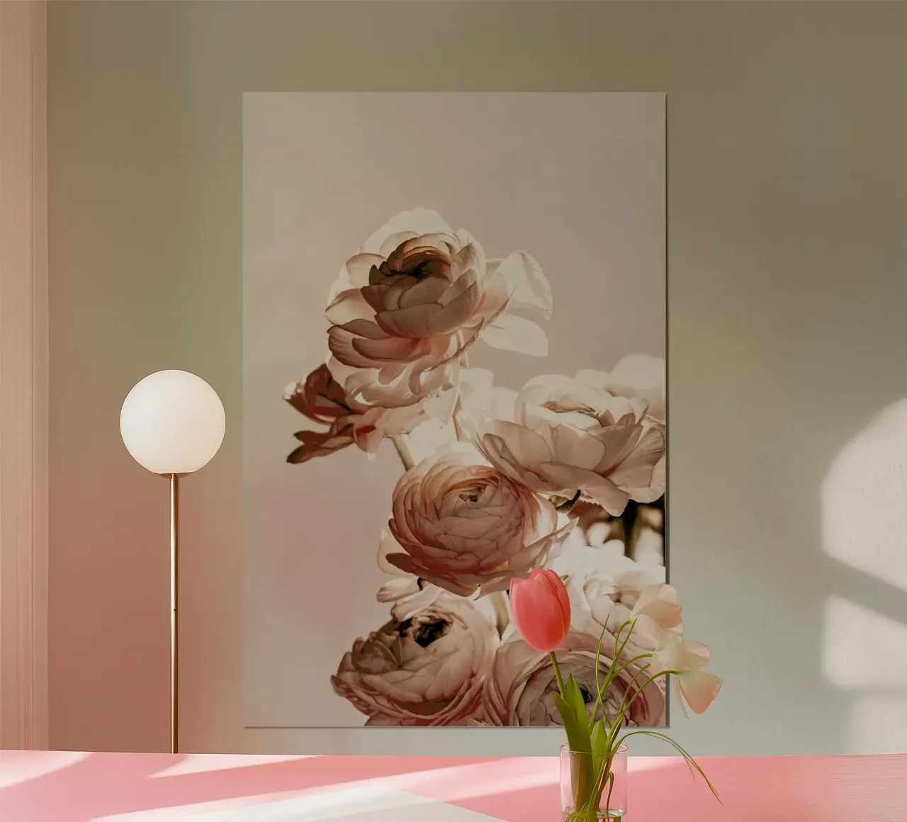 Ranuncolo della danza dei fiori poster con telaio in alluminio da Monika Strigel