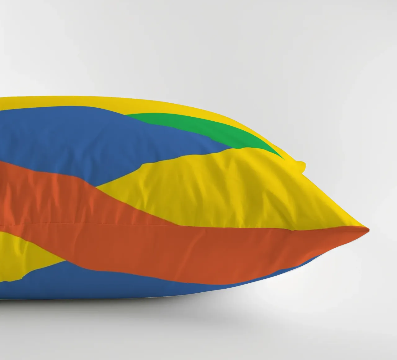 Mountain View Colorful cuscino da galihstudio