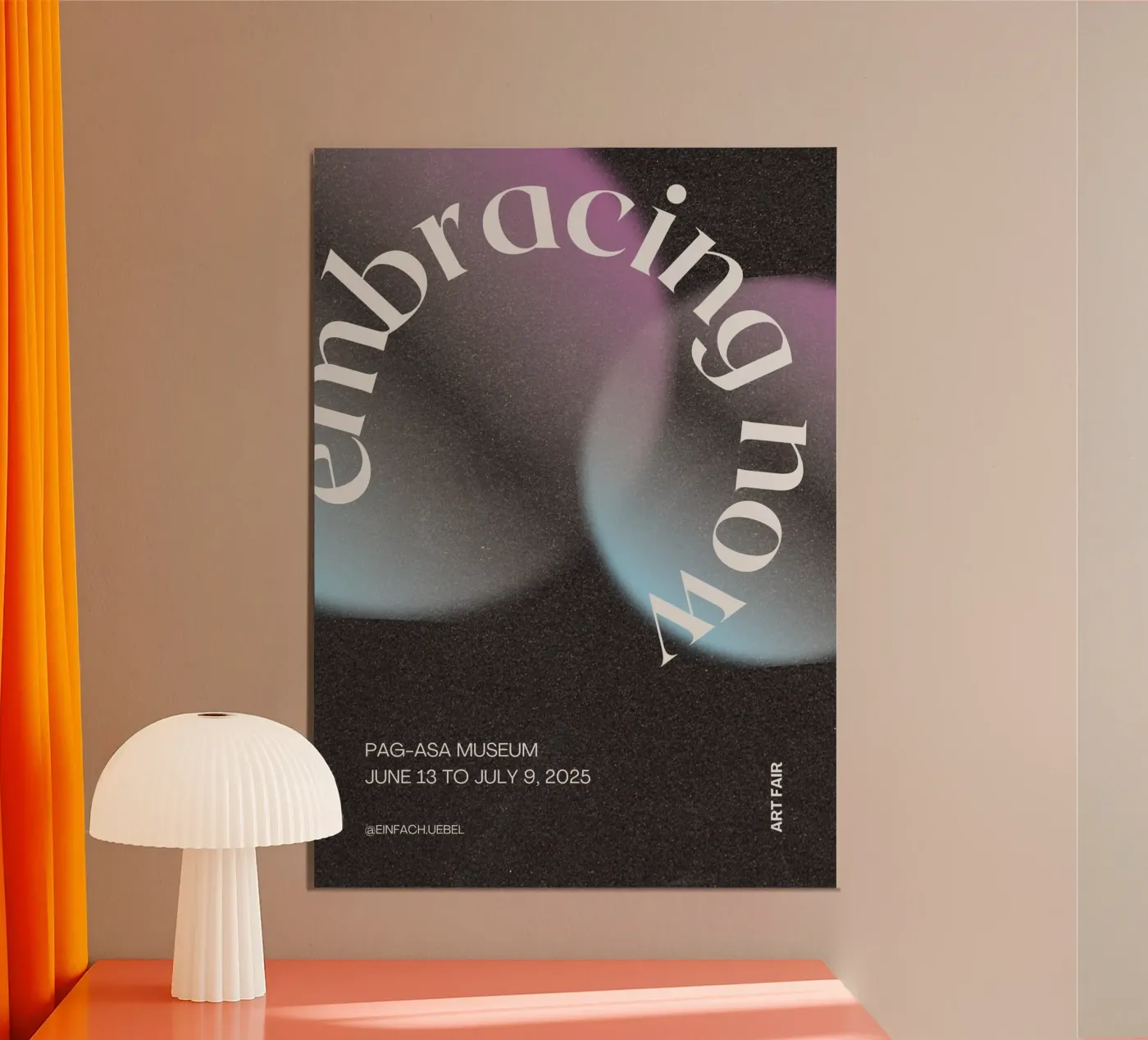 EMBRACING NOW poster da SMRT STUDIO