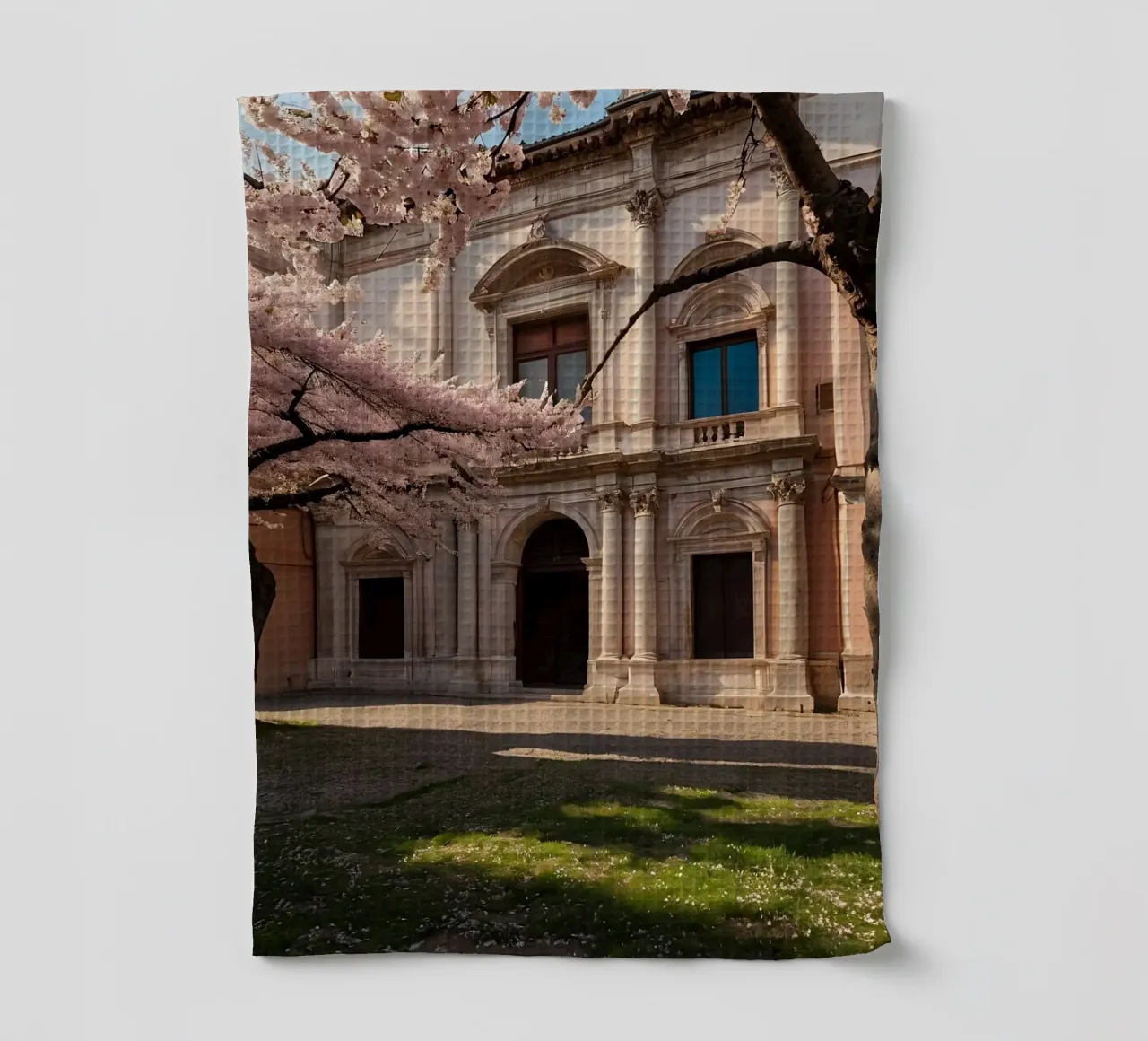 Bellissimi alberi di ciliegio in fiore vicino all'arco storico canovaccio da cucina da DesignDoodle