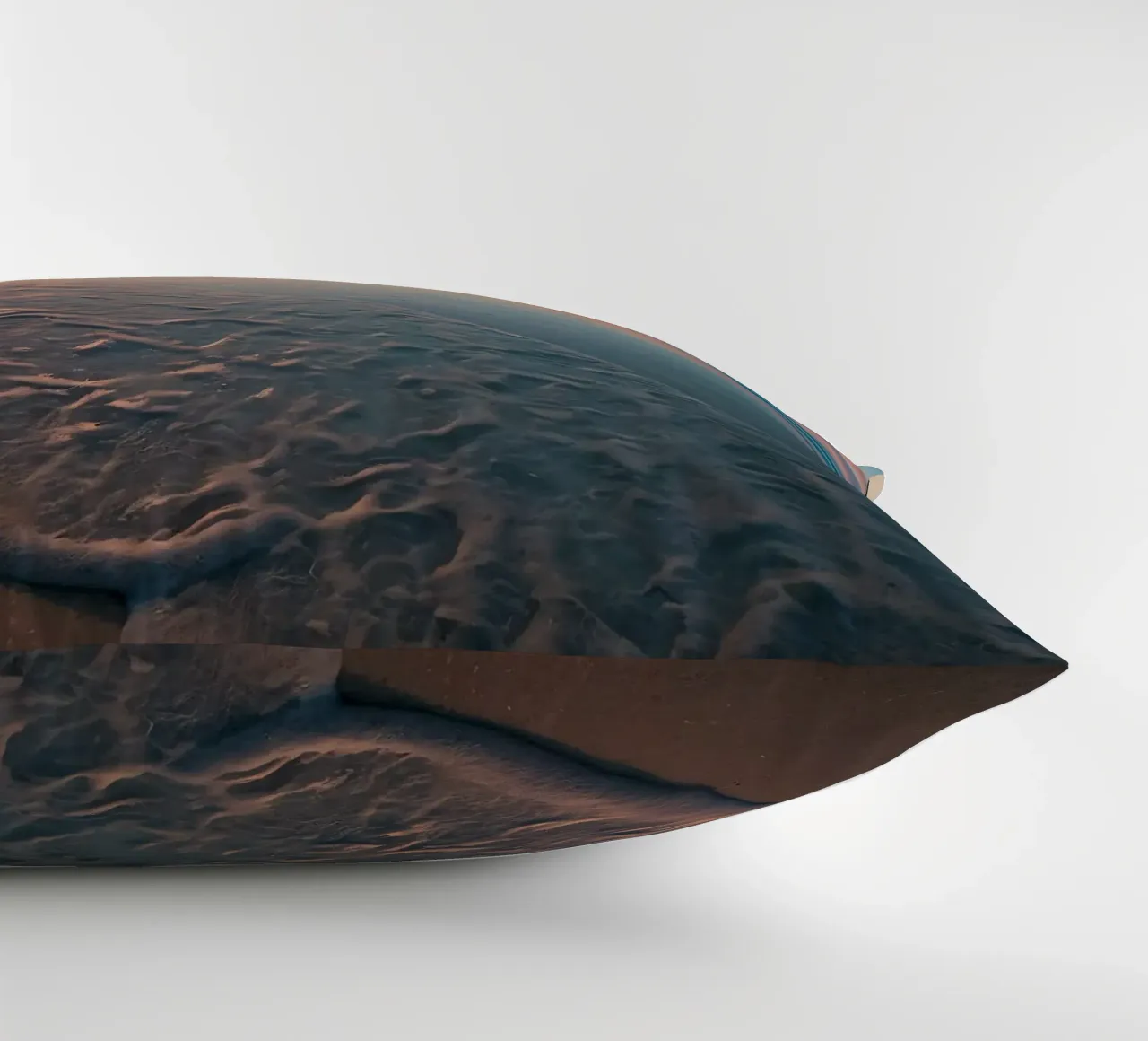 Il bagliore del tramonto su una spiaggia tranquilla con dolci onde cuscino da DesignDoodle