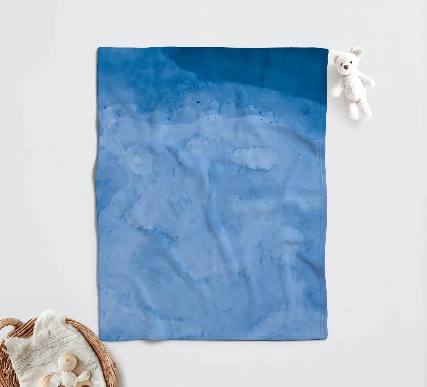 Wellen weiß Fleecedecke von Bleu