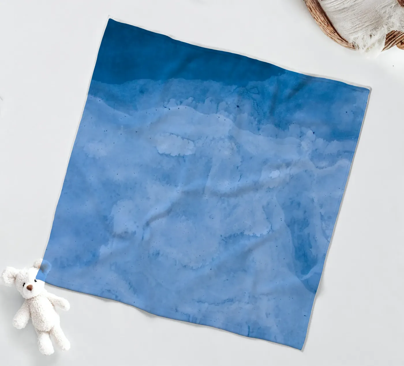 Wellen weiß Fleecedecke von Bleu