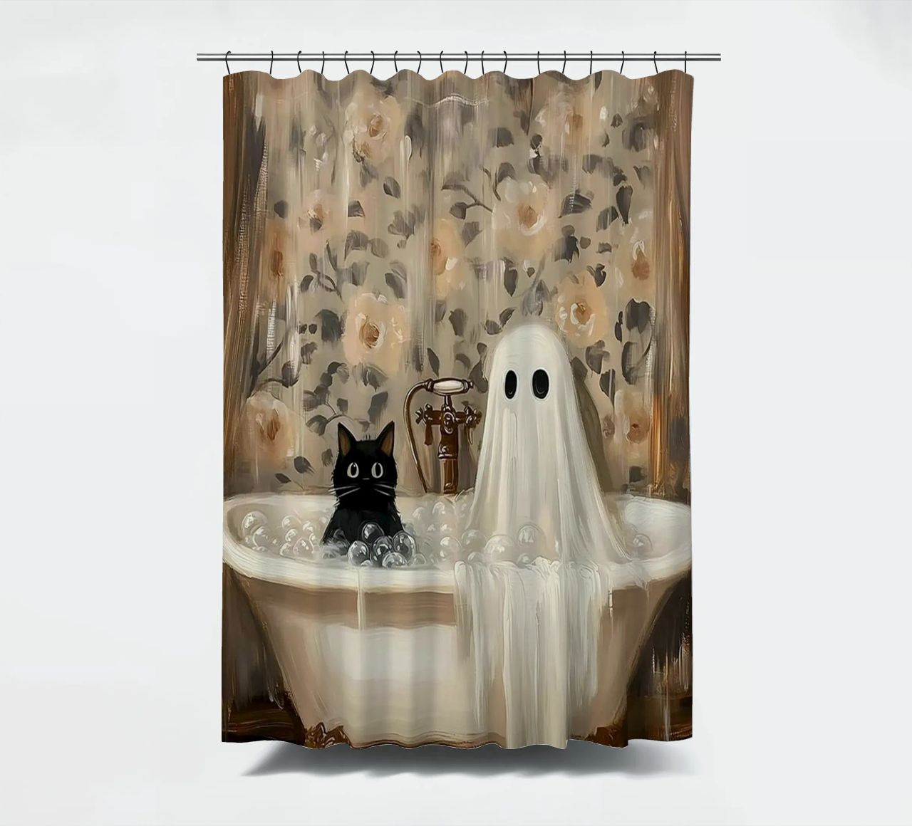 Katze mit einem Geist in der Badewanne Duschvorhang von Betty Shops