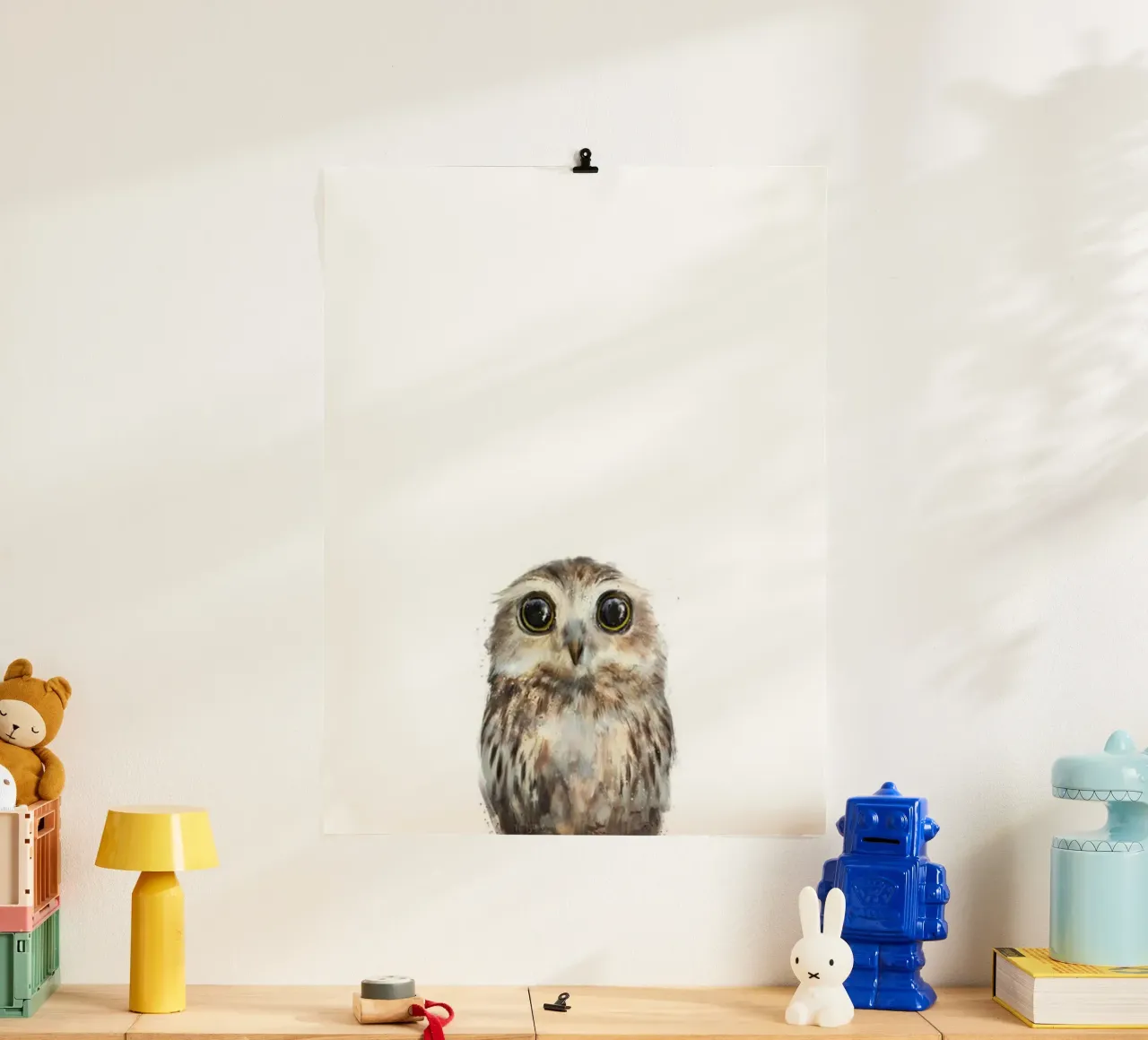 Il pulcino di gufo dagli occhi tondi di Amy Hamilton poster con telaio in alluminio da kbm store