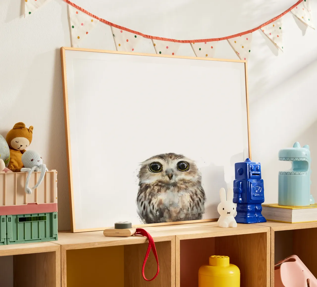 Il pulcino di gufo dagli occhi tondi di Amy Hamilton poster con telaio in alluminio da kbm store