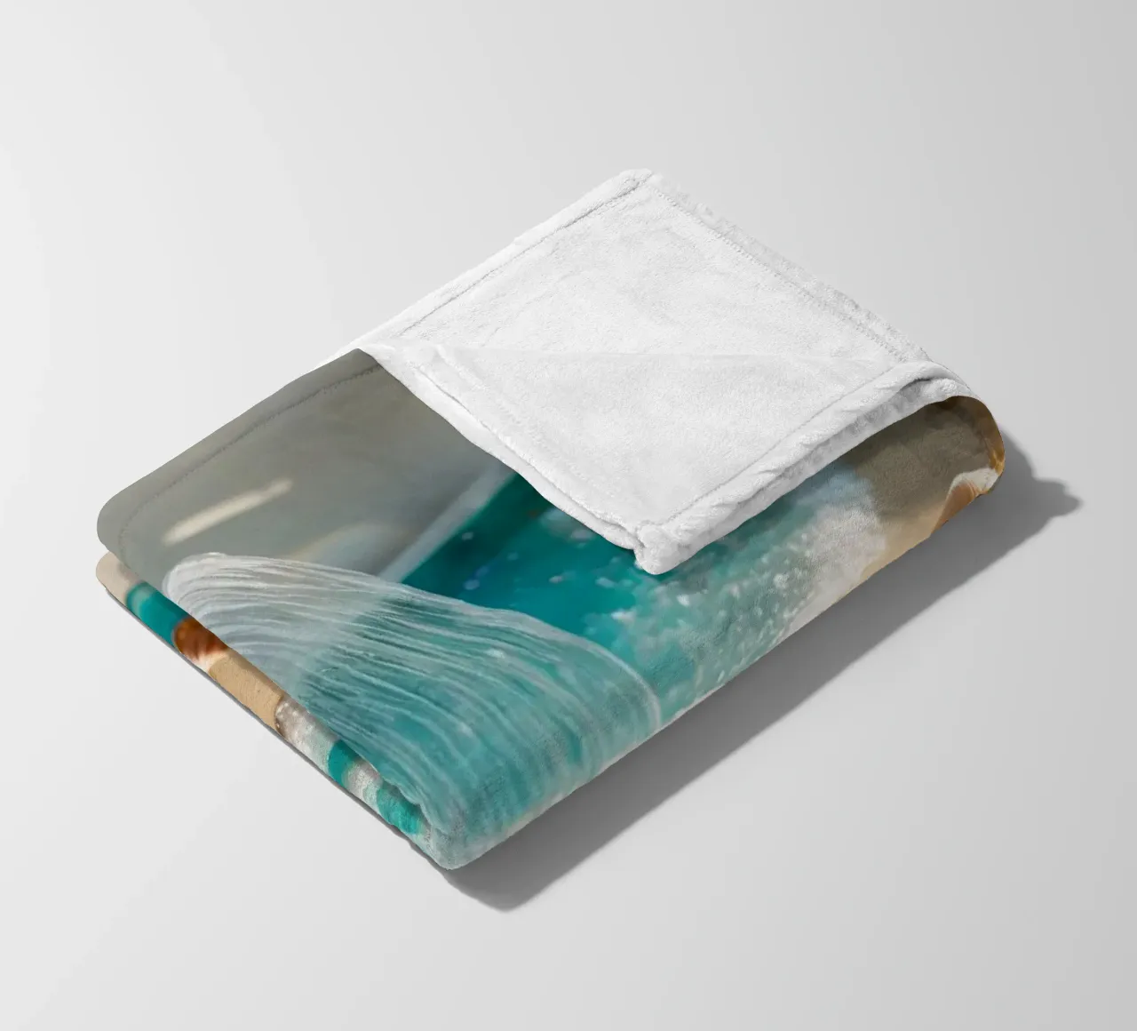 Il design del lavabo del bagno è caratterizzato da acqua che scorre e spiaggia sabbiosa coperta in pile da DesignDoodle
