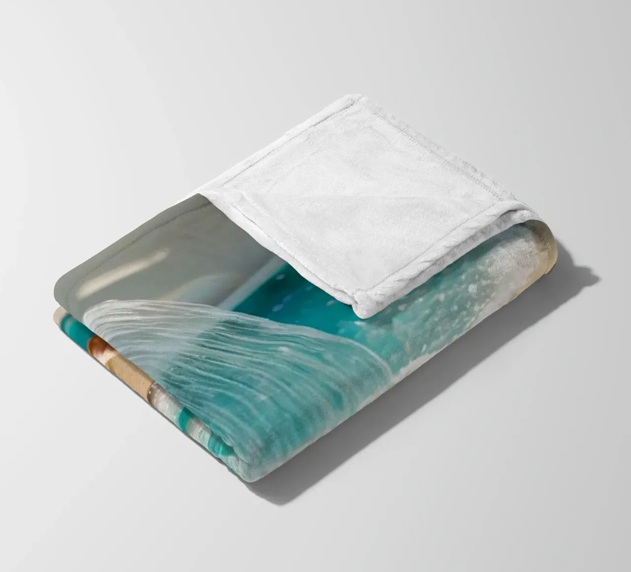 Il design del lavabo del bagno è caratterizzato da acqua che scorre e spiaggia sabbiosa coperta in pile da DesignDoodle