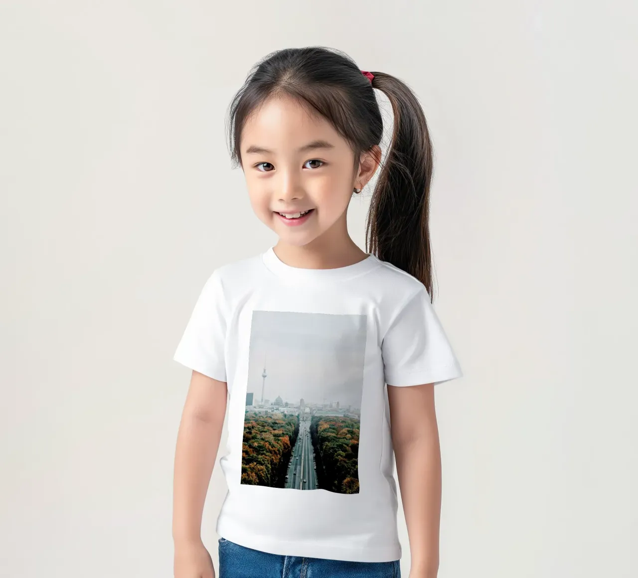 Berlin in Autumn @steffimarla t-shirt enfant de EyeEm Mobile GmbH