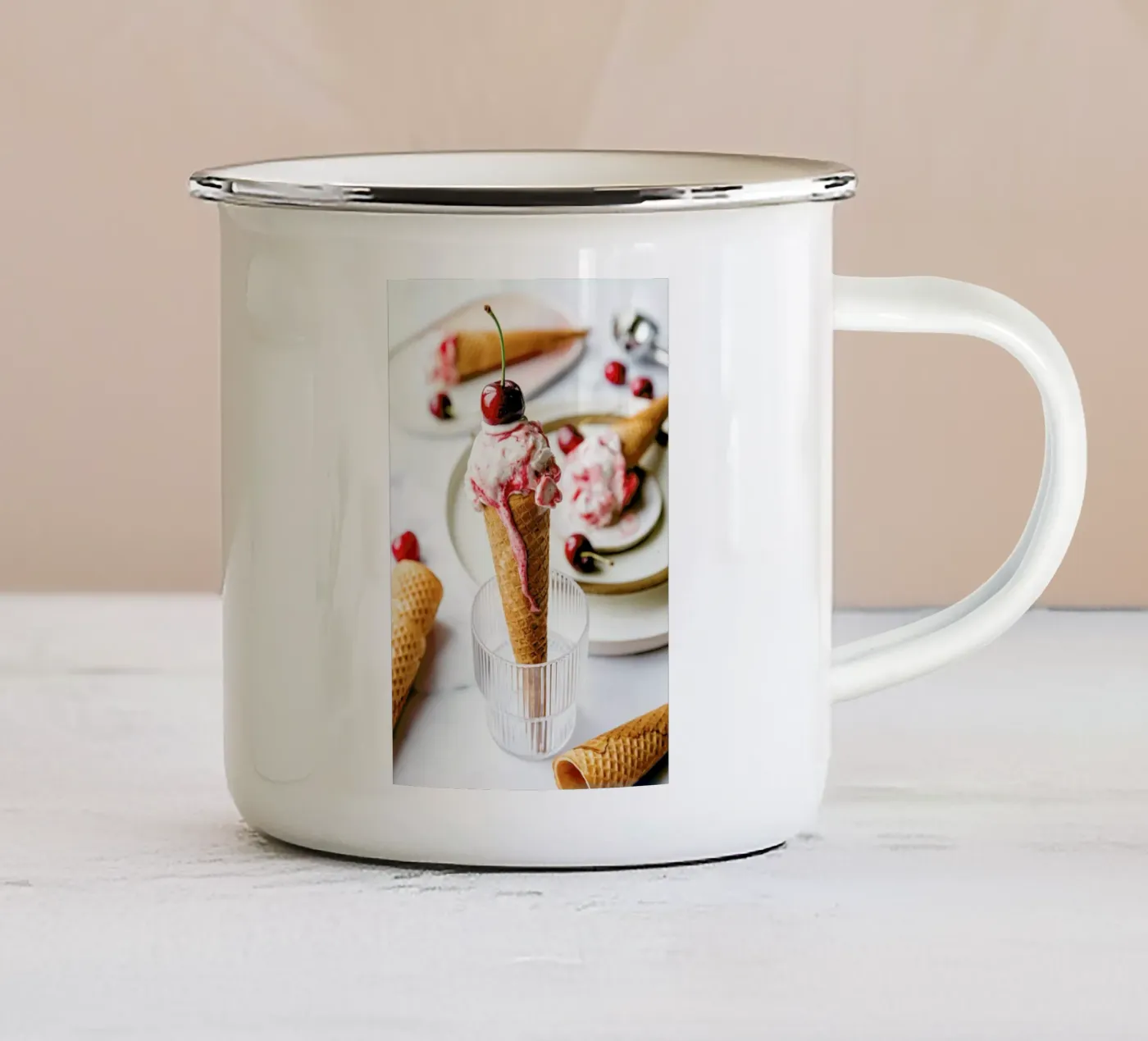Kirsch Eis enamel mug by Eat this