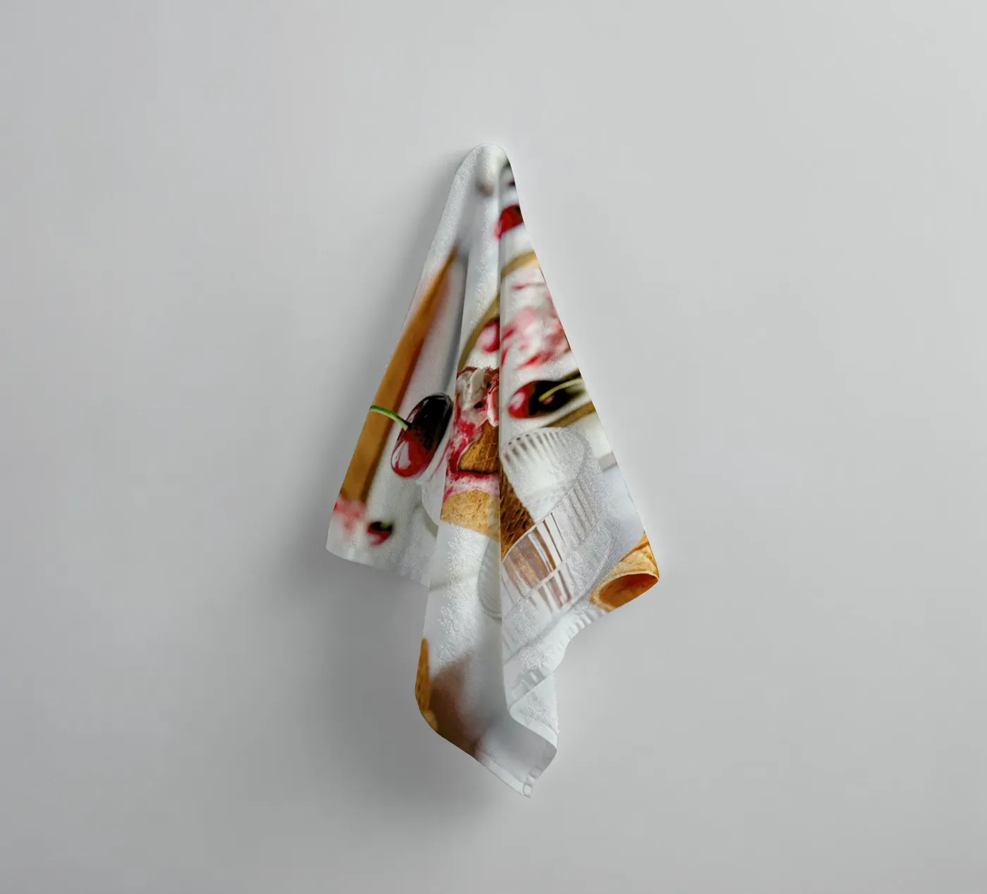 Kirsch Eis towel by Eat this