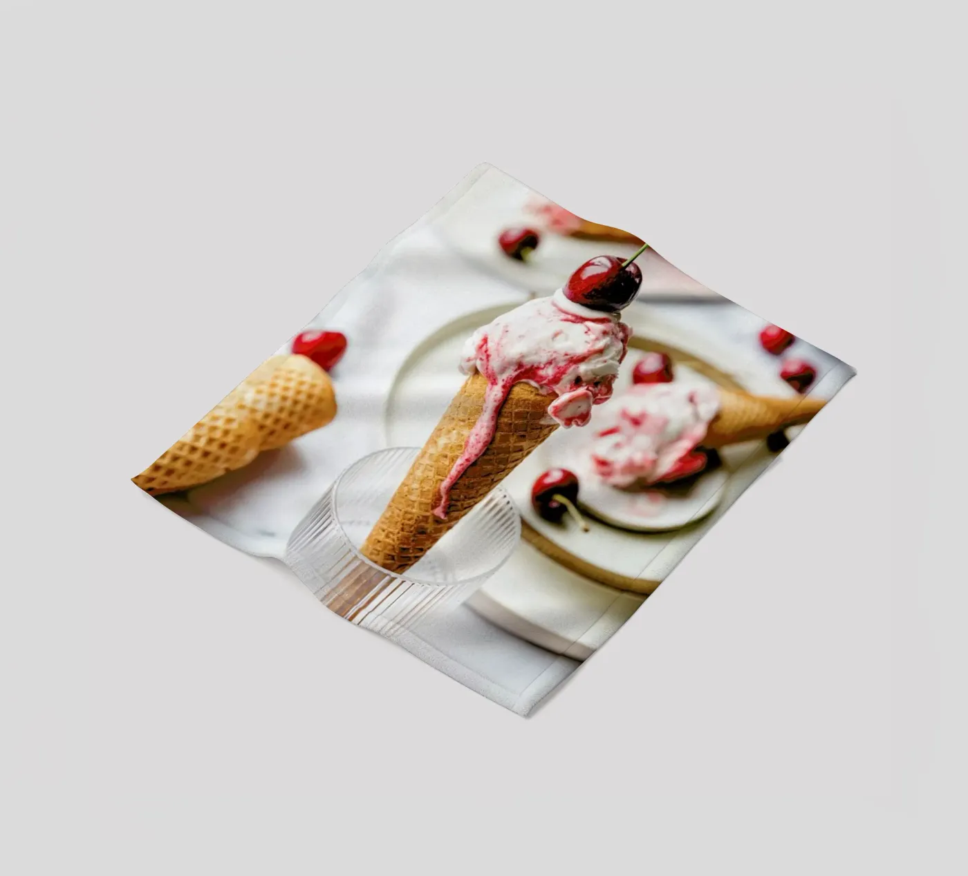 Kirsch Eis fleece blanket by Eat this