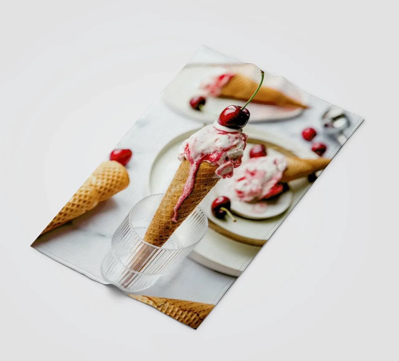 Kirsch Eis Fleecedecke von Eat this