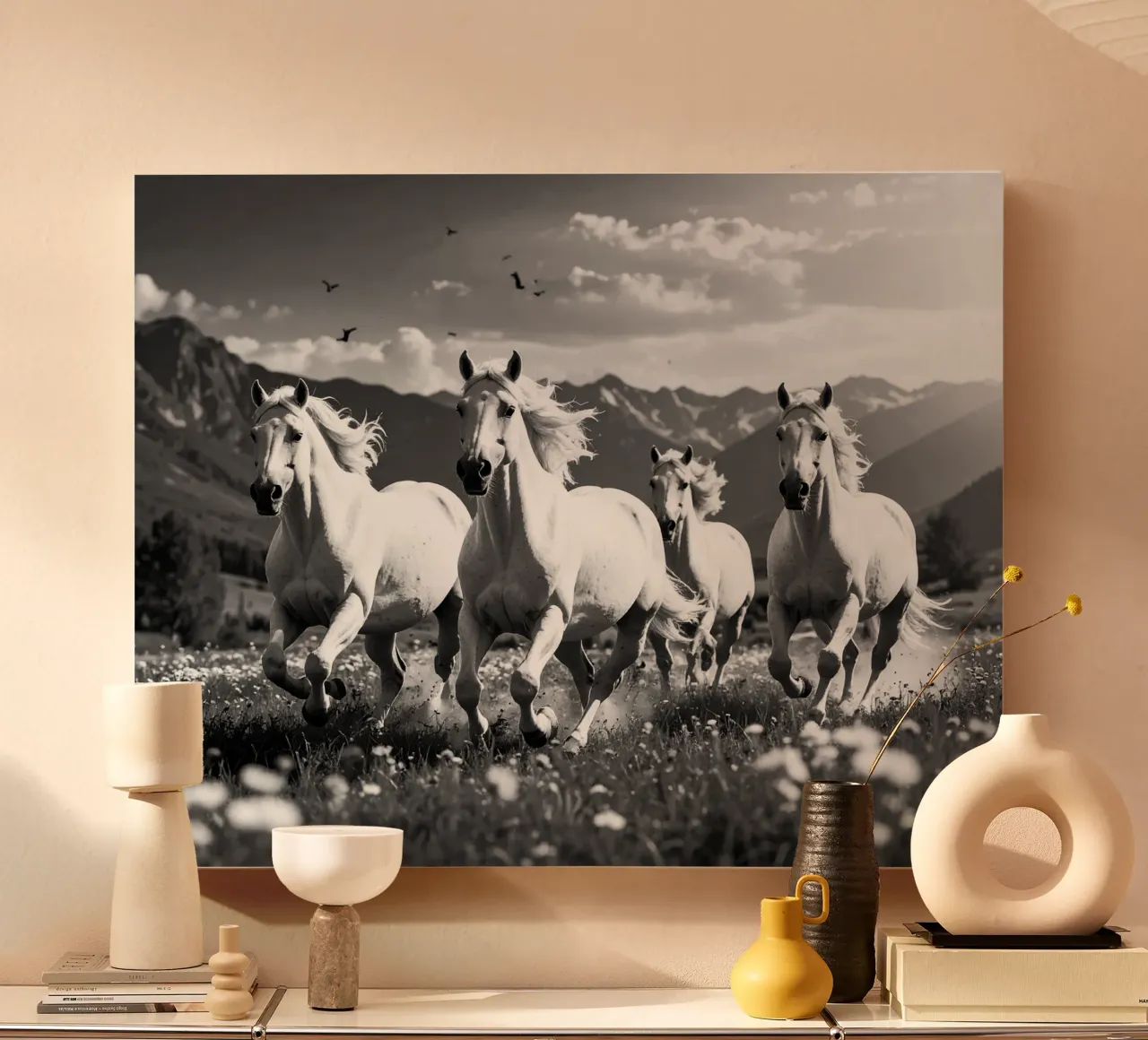 QUATRE CHEVAUX QUI GALOPENT. Noir et blanc canvas met Baklijst van Thierry vobmann photography