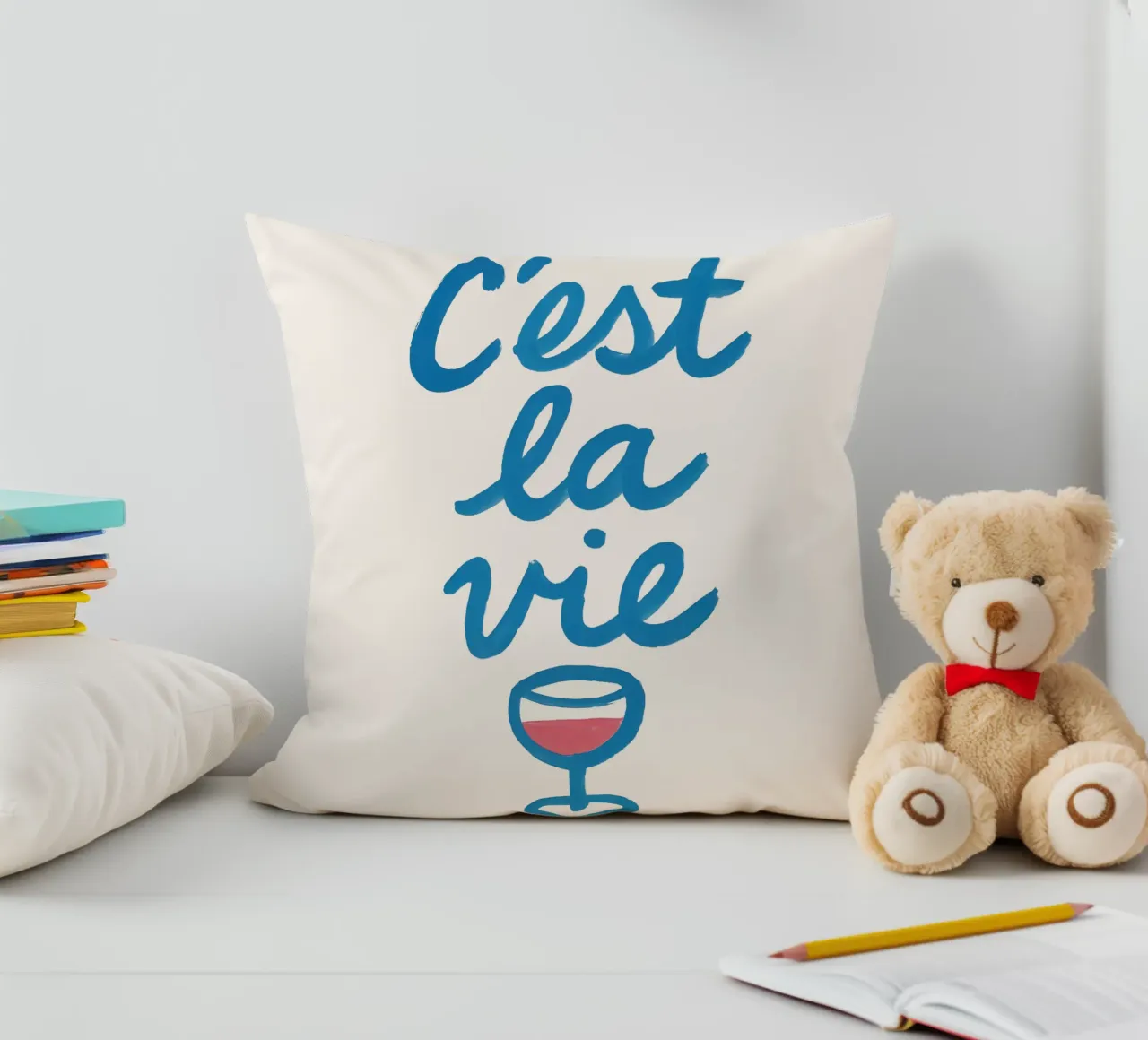C’est la Wine cuscino da QuooodZ by MooodzArt