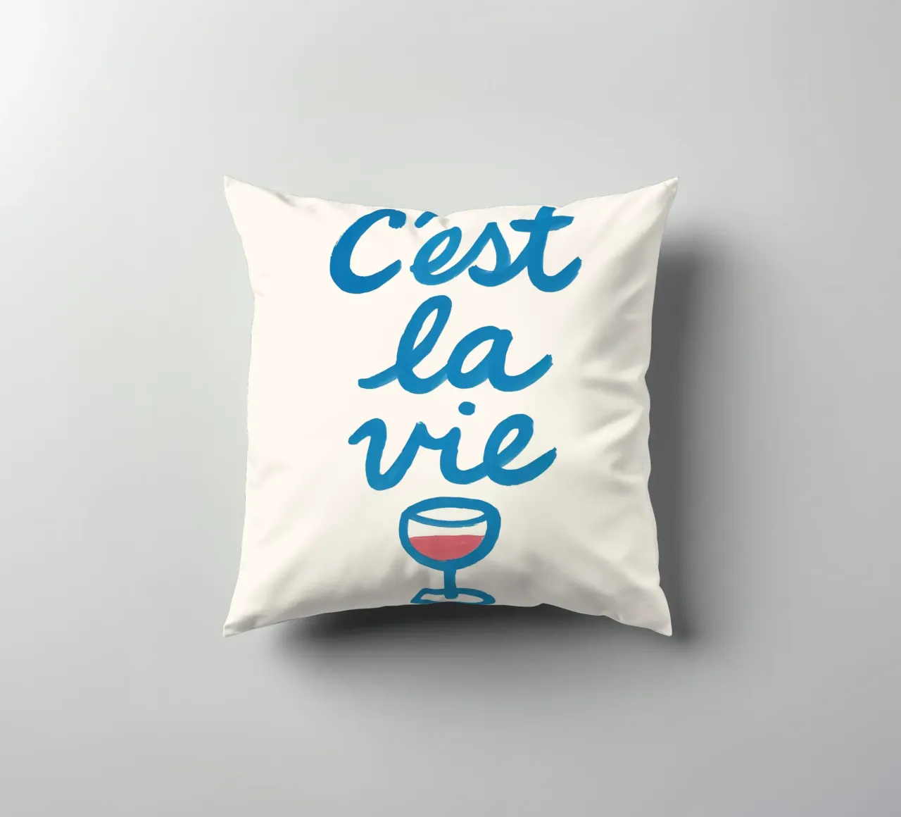 C’est la Wine cuscino da QuooodZ by MooodzArt