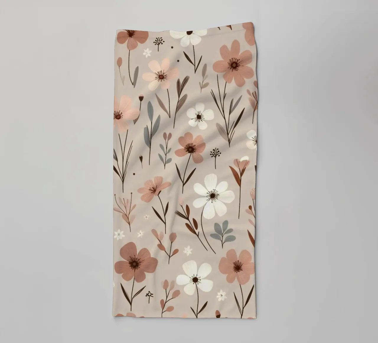 Fiori che sussurrano asciugamano da bagno da Botanical Pattern House