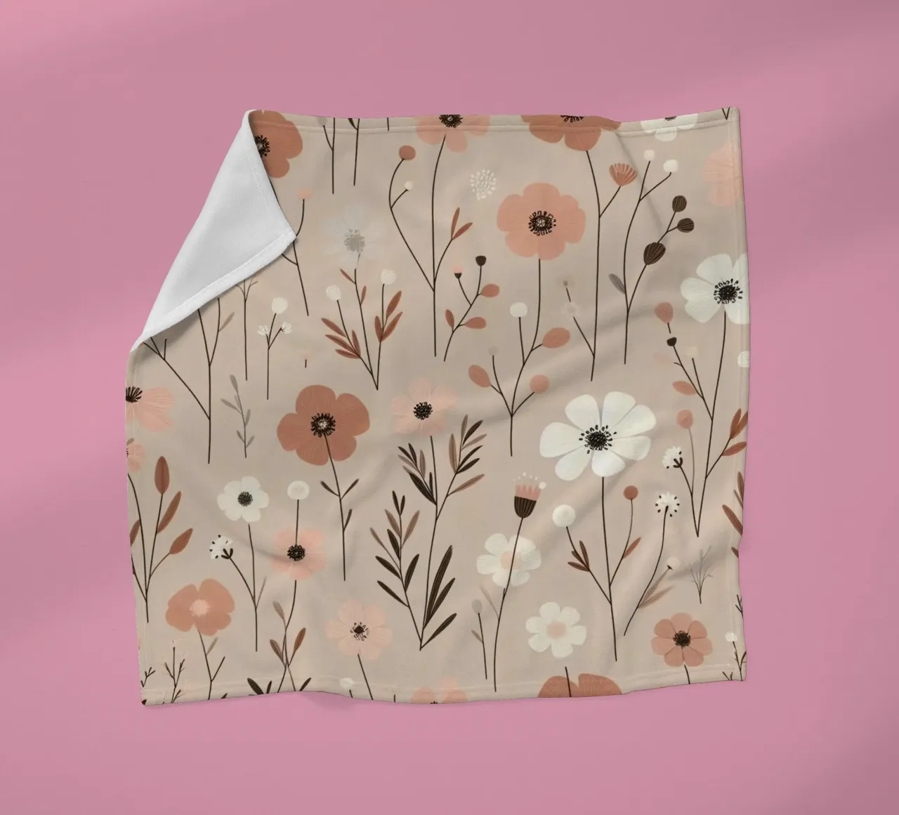 Fiori che sussurrano coperta in pile da Botanical Pattern House