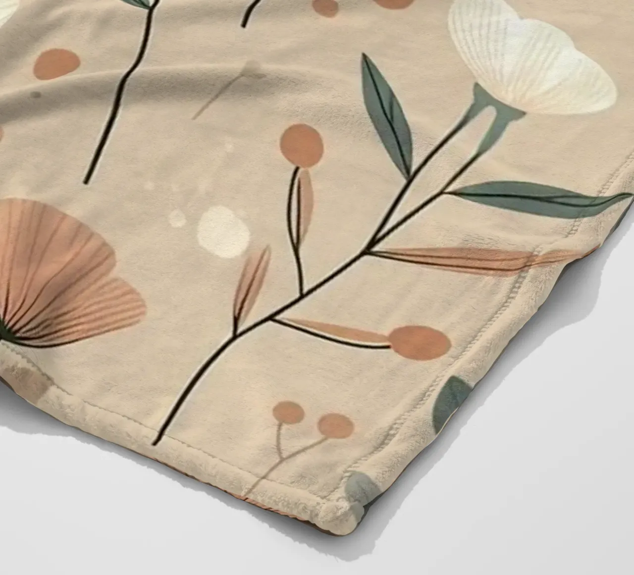 Fiori che sussurrano coperta in pile da Botanical Pattern House