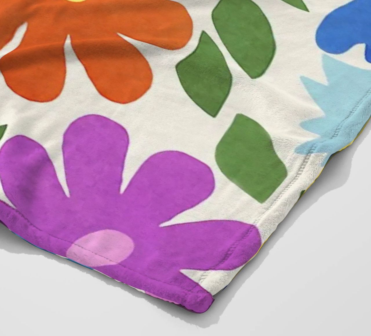 Giardino fiorito colorato Groovy Multicolor Matisse coperta in pile da Andrea Haase Modern Home