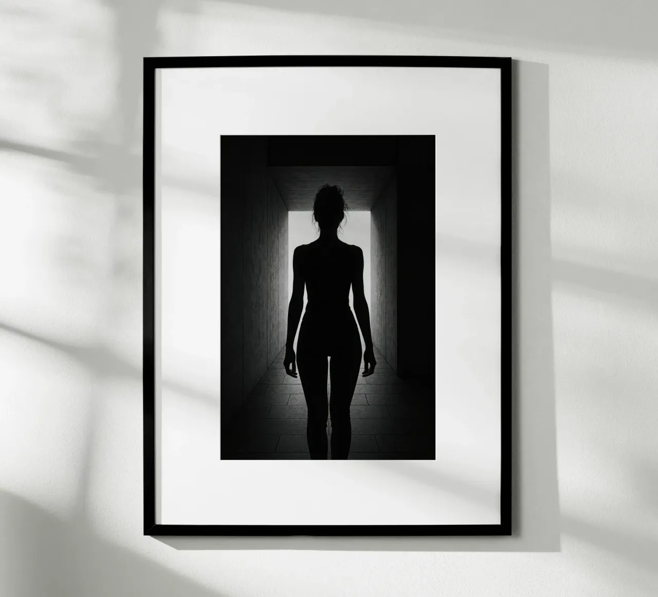 Berlin - Silhouetted against the light hahnemühle by Black & White