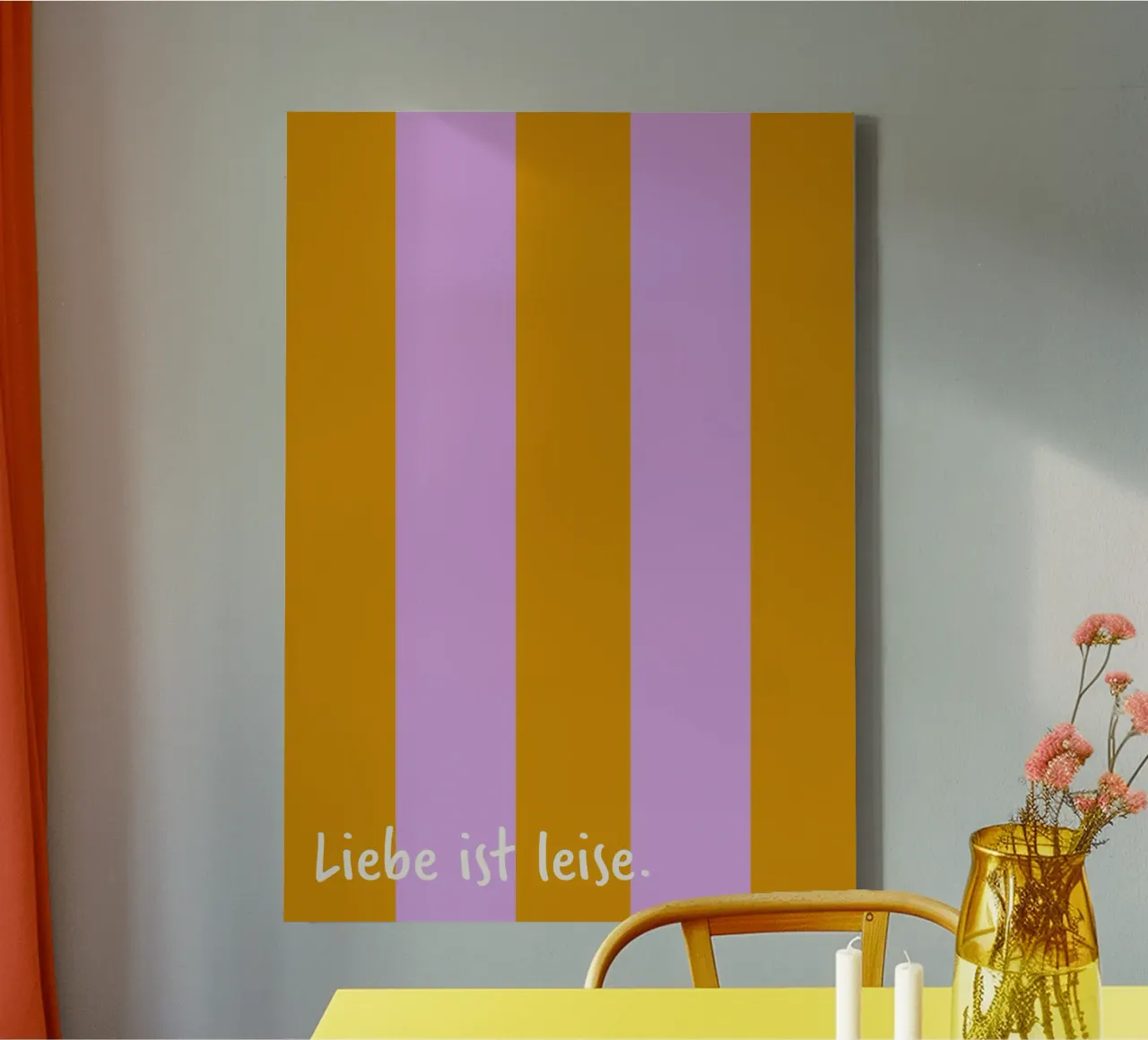 L'amore è silenzioso. tela con Cornice a cassetta da FRICKE DESIGN