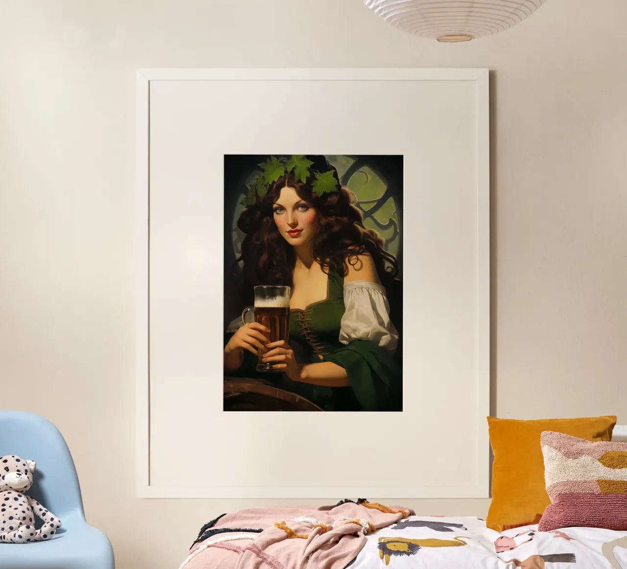Ragazza irlandese che beve birra poster con telaio in legno da Fleur de Lys