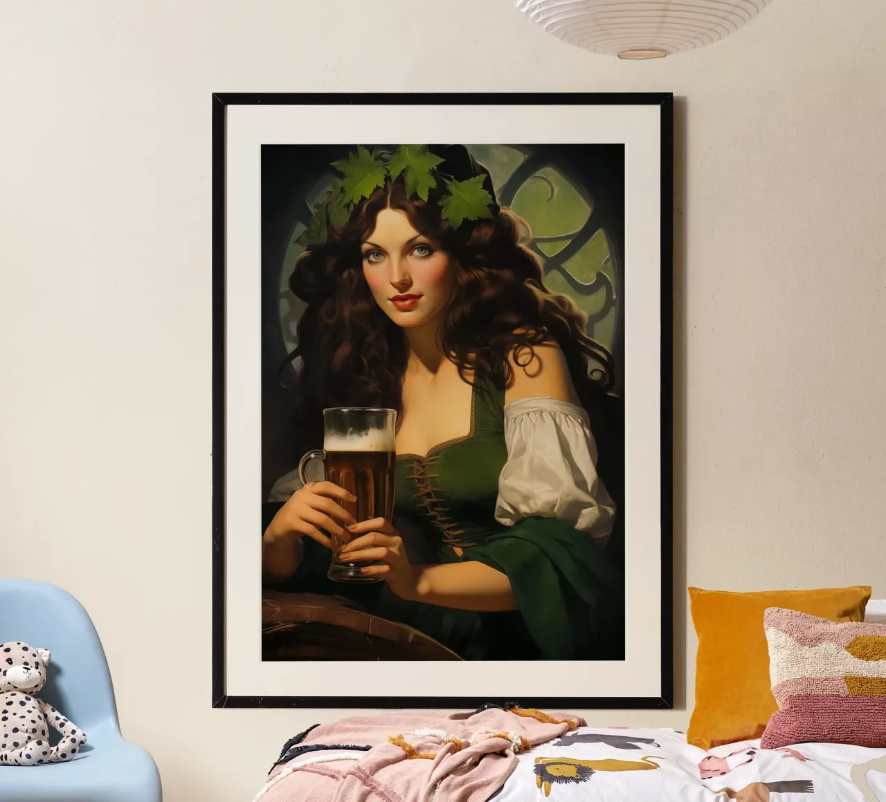 Ragazza irlandese che beve birra poster con telaio in legno da Fleur de Lys