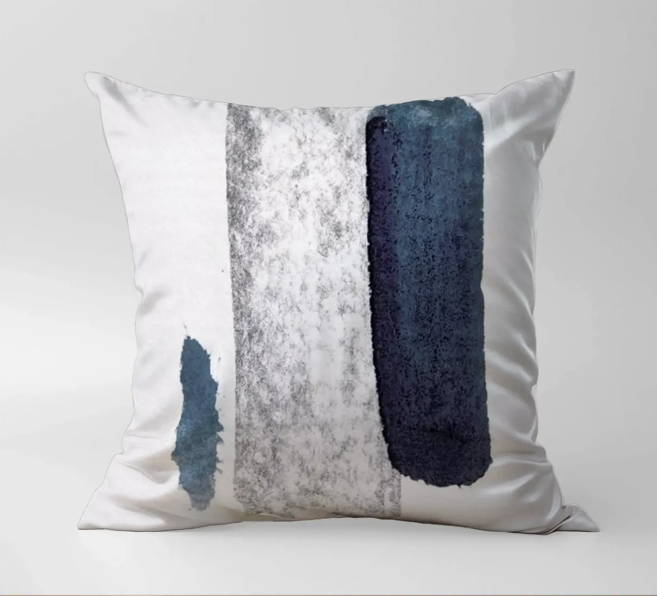 Minimal Abstract Aquarelle And Charcoal cuscino da Studio Nahili