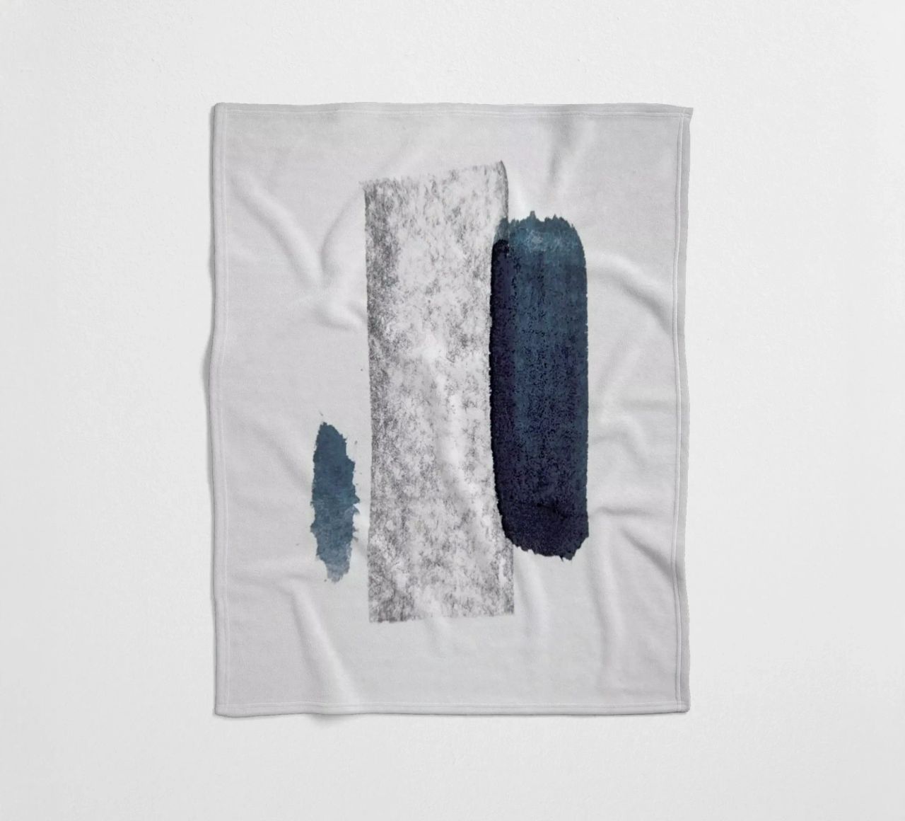 Minimal Abstract Aquarelle And Charcoal coperta in pile da Studio Nahili
