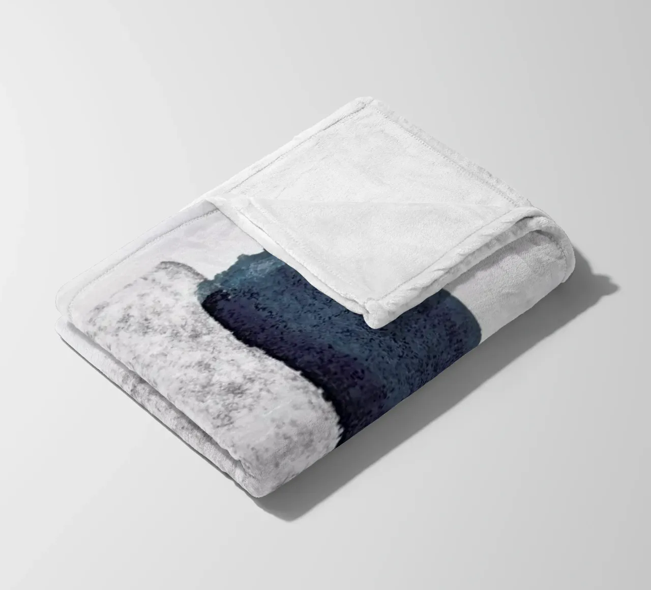 Minimal Abstract Aquarelle And Charcoal coperta in pile da Studio Nahili