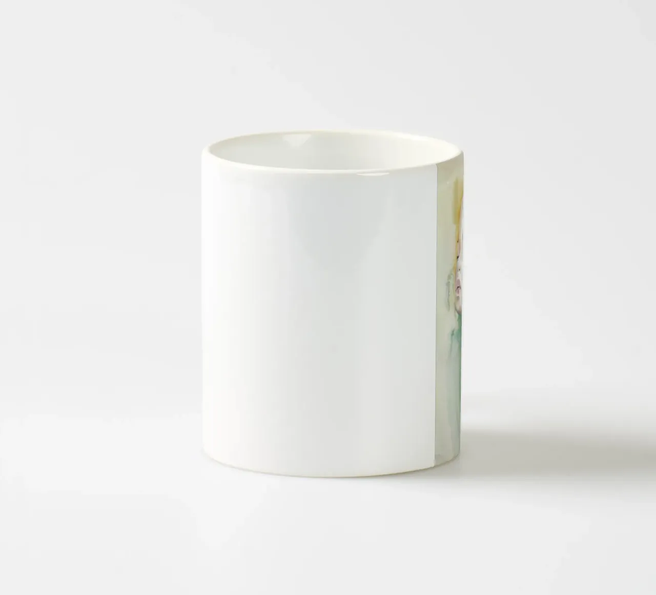 She Who Whispers tazza in ceramica da Victoria Verbaan