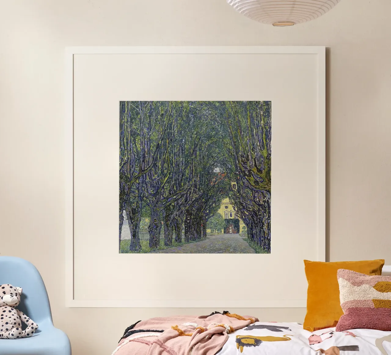 Il "Viale per il castello di Kammer" di Klimt - Simbolismo, natura, lussureggiante poster con telaio in plastica da ClubArt