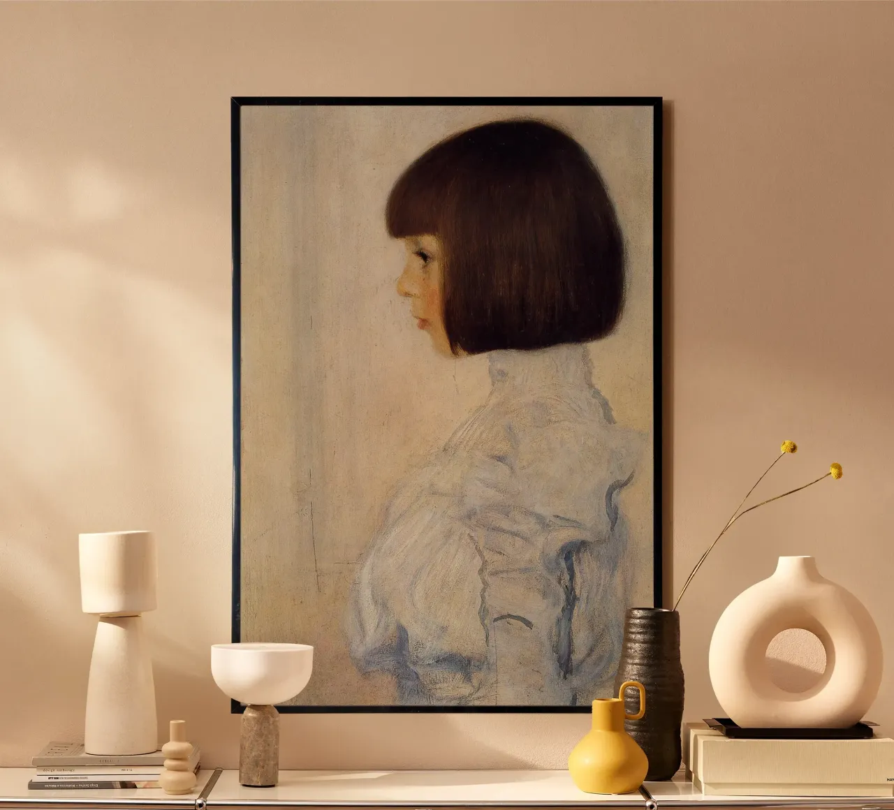 Helene Klimt" di Klimt - Ritratto di profilo, modernista e delicato poster da ClubArt